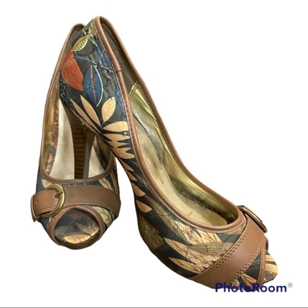Women’s Peep Toe Heels Size 8